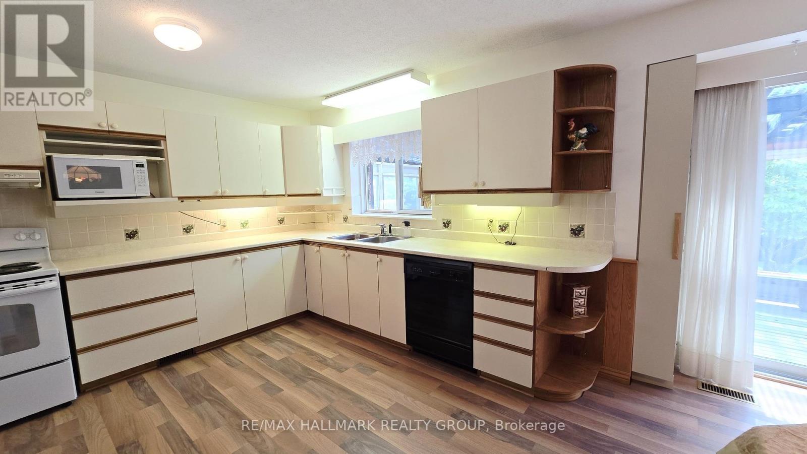 16 Conductor Avenue, Ottawa, Ontario  K2S 1C4 - Photo 27 - X12187409