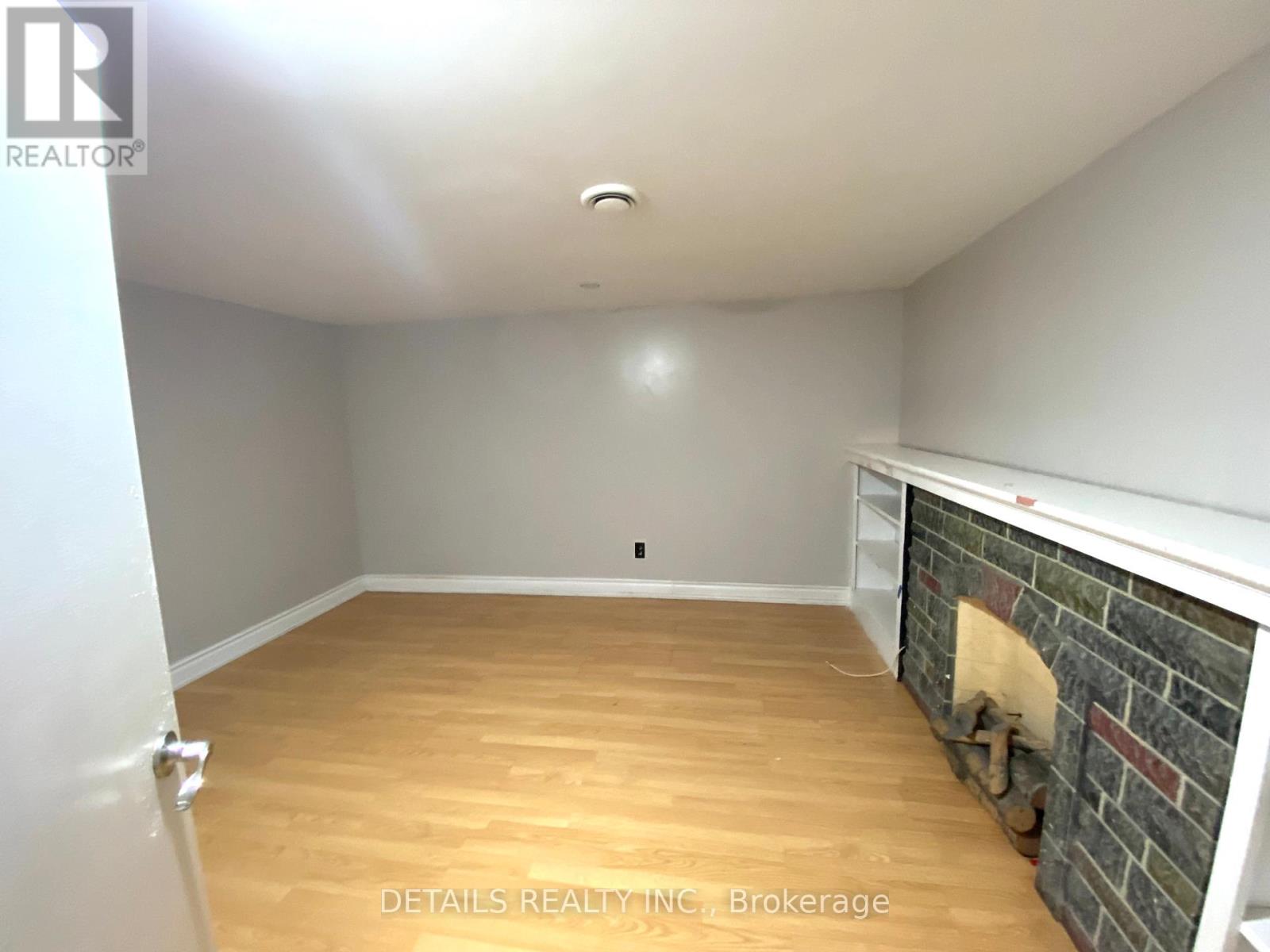 18 Oakwood Avenue, Ottawa, Ontario  K2E 6A5 - Photo 14 - X12187430