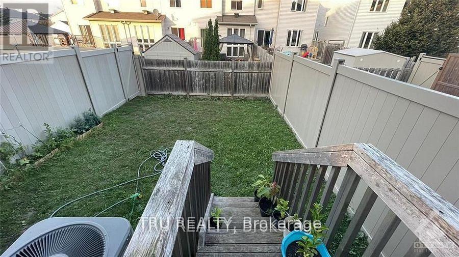 150 Overberg Way, Ottawa, Ontario  K2S 0V8 - Photo 17 - X12187435