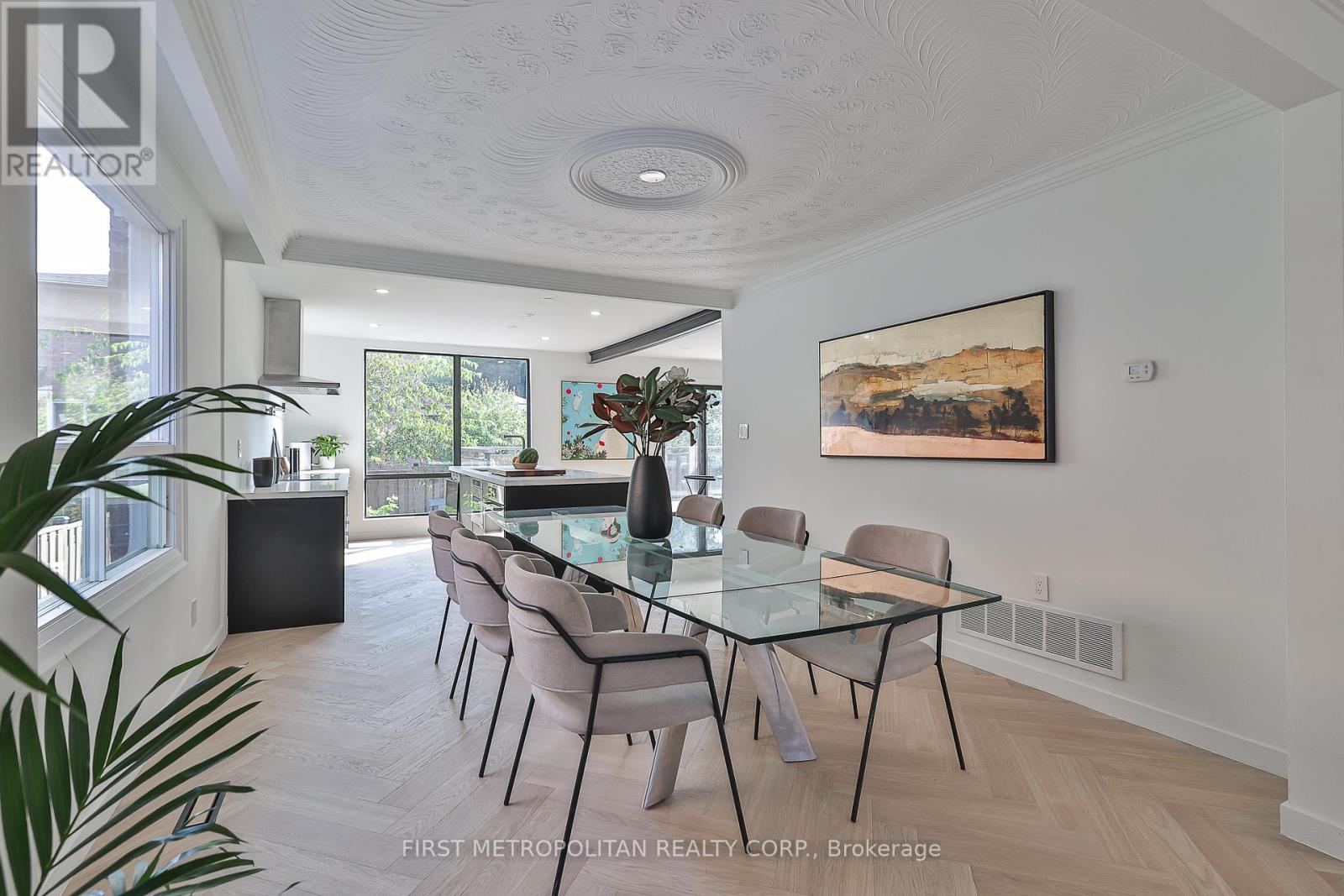 Property at 395 MORRISH ROAD image 4