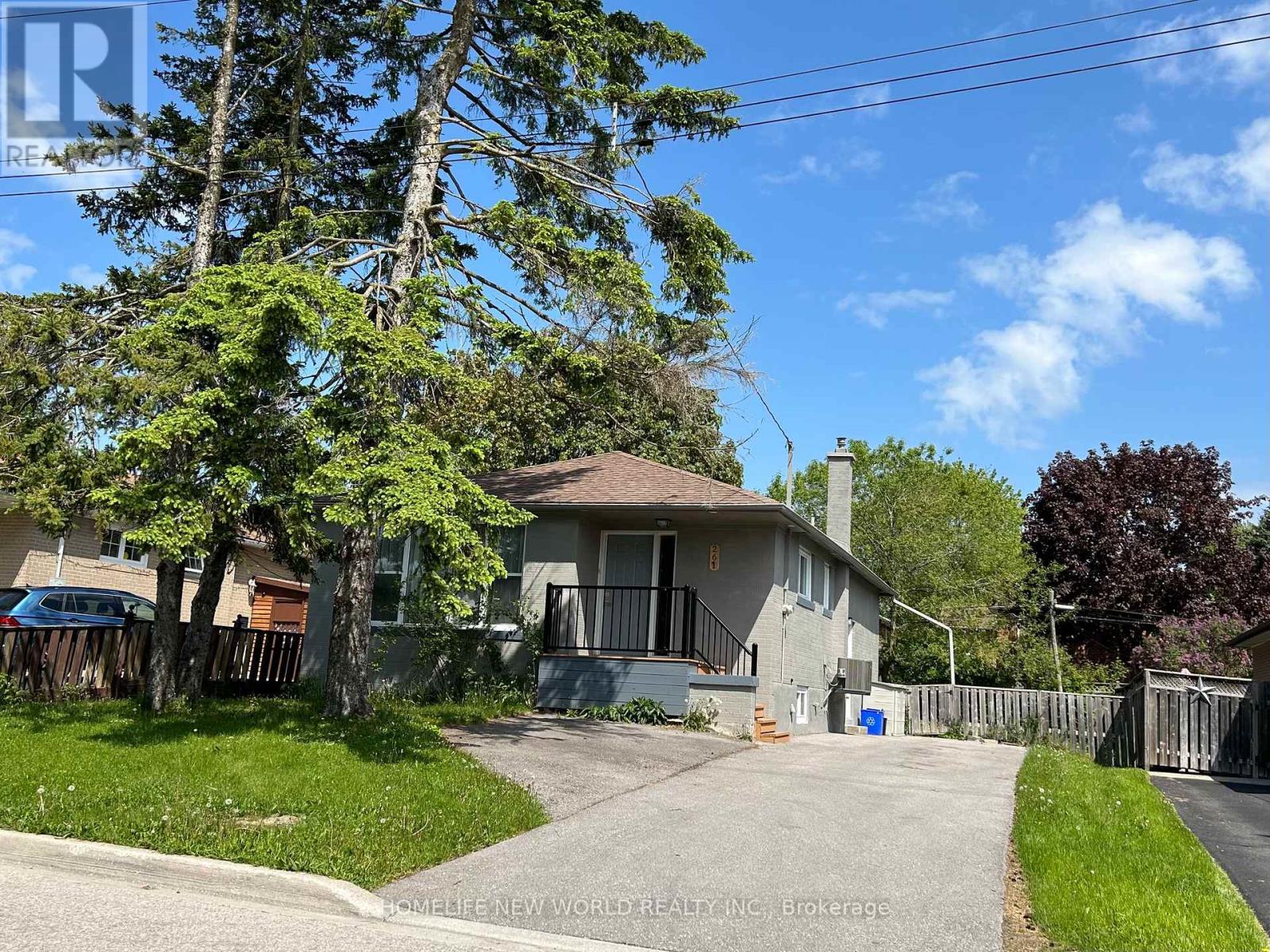 261 Silverbirch Drive, Newmarket, Ontario  L3Y 2Z6 - Photo 1 - N12187431