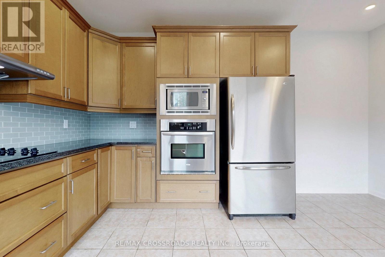 101 James Parrott Avenue, Markham (Wismer), Ontario  L6E 2B3 - Photo 16 - N12187458