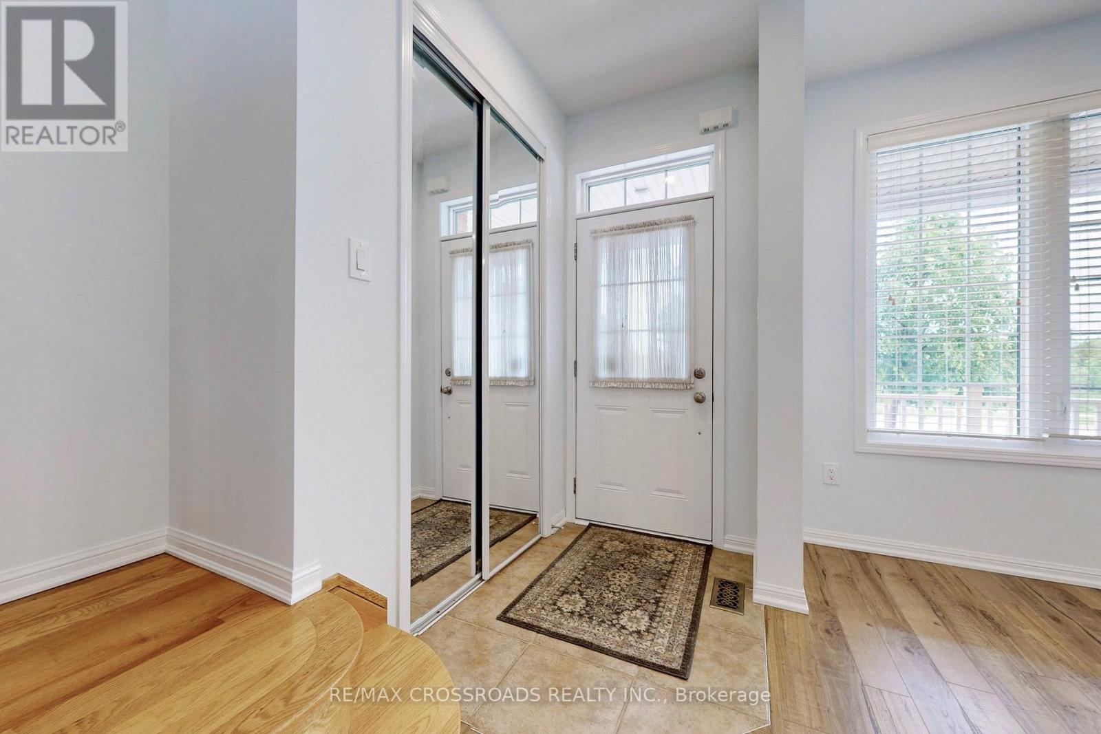 101 James Parrott Avenue, Markham (Wismer), Ontario  L6E 2B3 - Photo 4 - N12187458