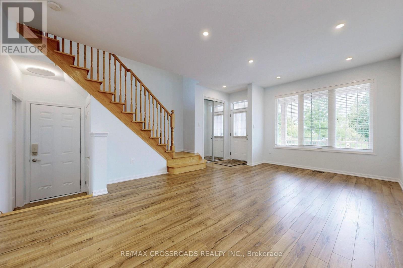 101 James Parrott Avenue, Markham (Wismer), Ontario  L6E 2B3 - Photo 5 - N12187458