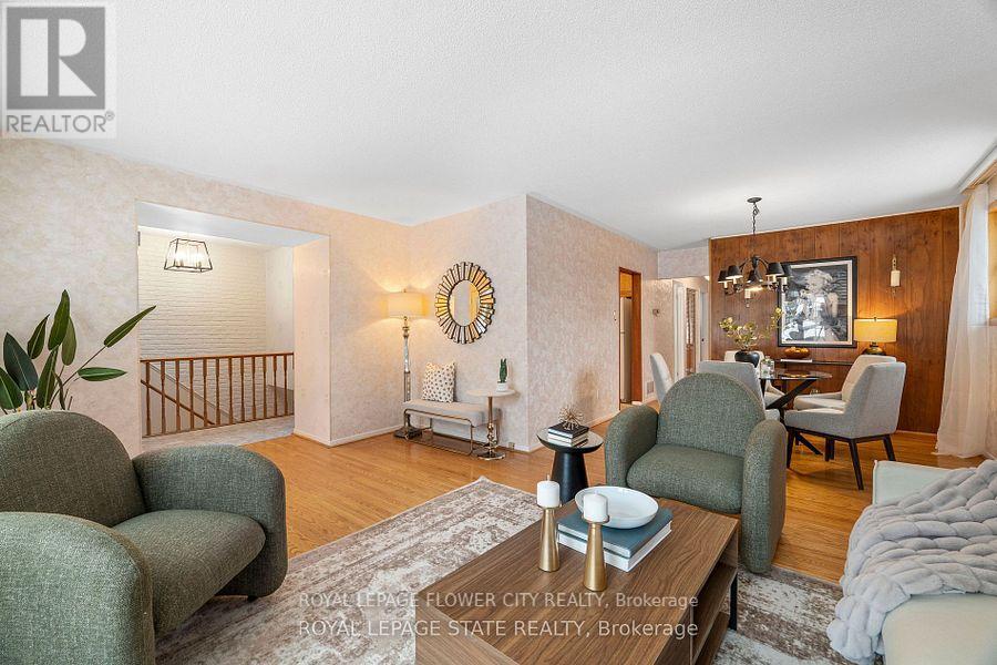 5 Bromley Crescent, Brampton, Ontario  L6T 1Z2 - Photo 4 - W12187413