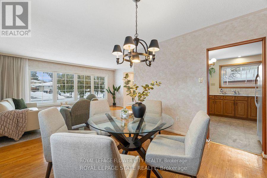 5 Bromley Crescent, Brampton, Ontario  L6T 1Z2 - Photo 6 - W12187413