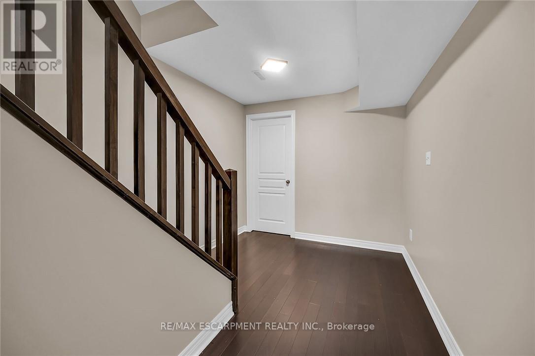 4 Myers Lane, Hamilton (Ancaster), Ontario  L9G 0A5 - Photo 38 - X12187408