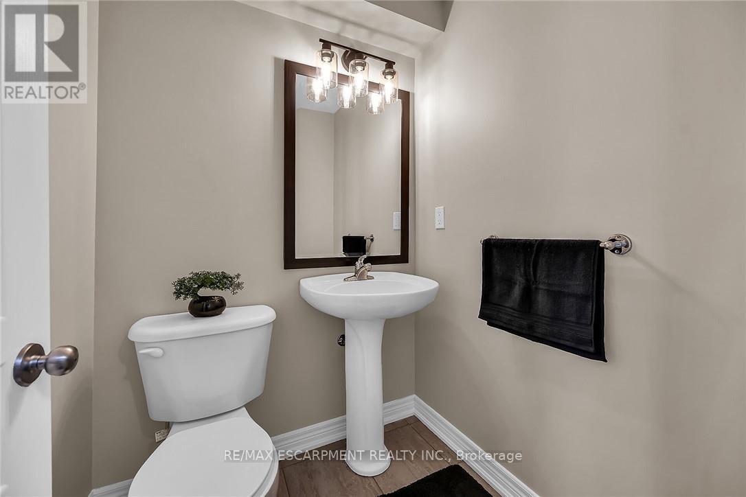 4 Myers Lane, Hamilton, Ontario  L9G 0A5 - Photo 39 - X12187408