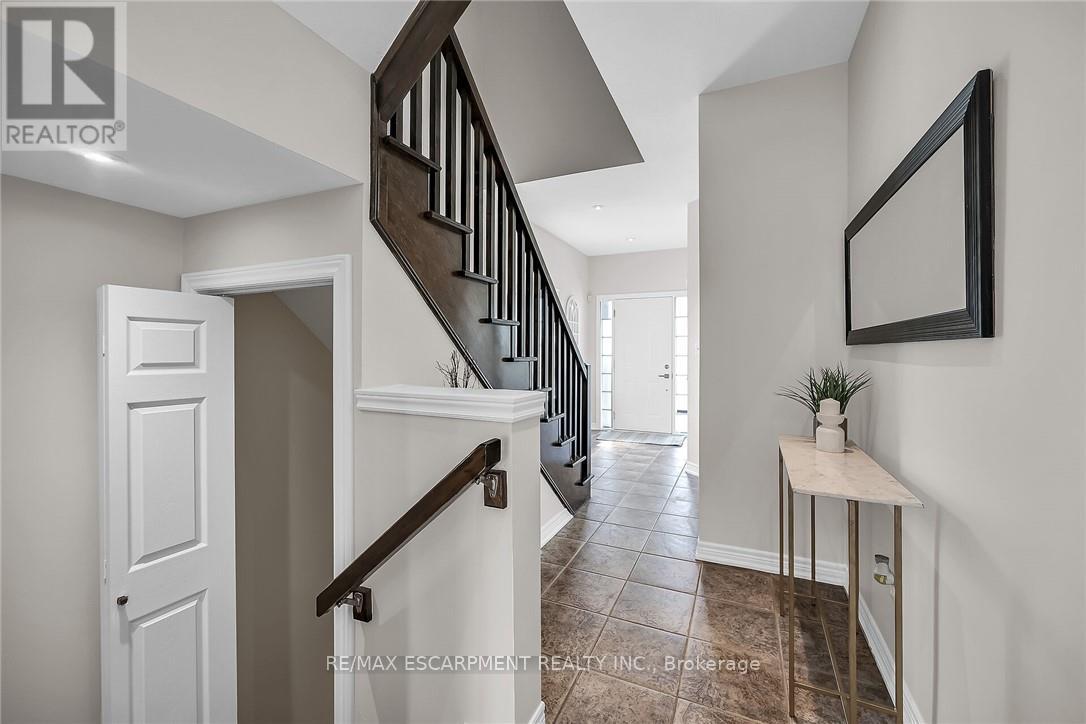 4 Myers Lane, Hamilton, Ontario  L9G 0A5 - Photo 8 - X12187408