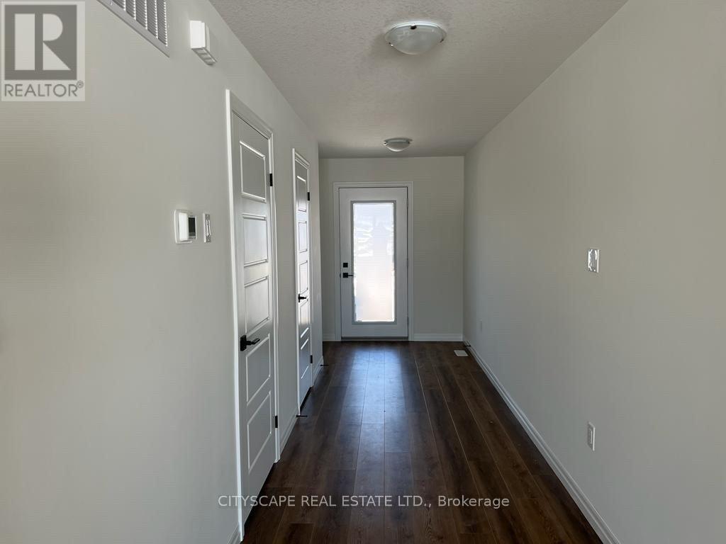 9 Faith Street, Cambridge, Ontario  N1T 0E8 - Photo 7 - X12187421