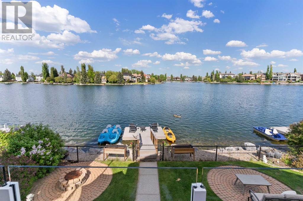 Property at 131 Mckenzie Lake View SE image 1