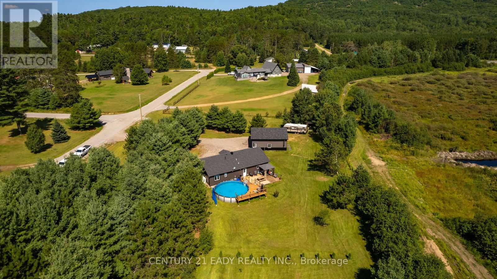 64 Eastern Avenue, Greater Madawaska, Ontario  K7V 1N3 - Photo 35 - X12187475