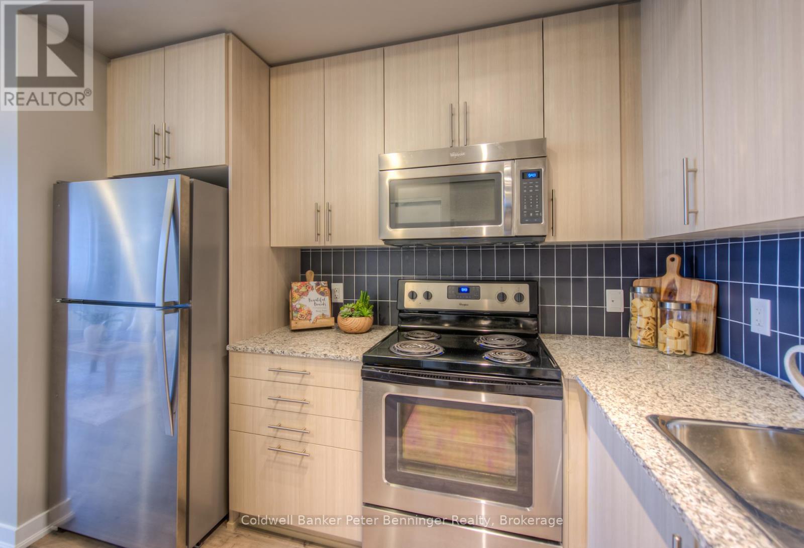 703 - 85 Duke Street W, Kitchener, Ontario  N2H 4Y7 - Photo 12 - X12181736