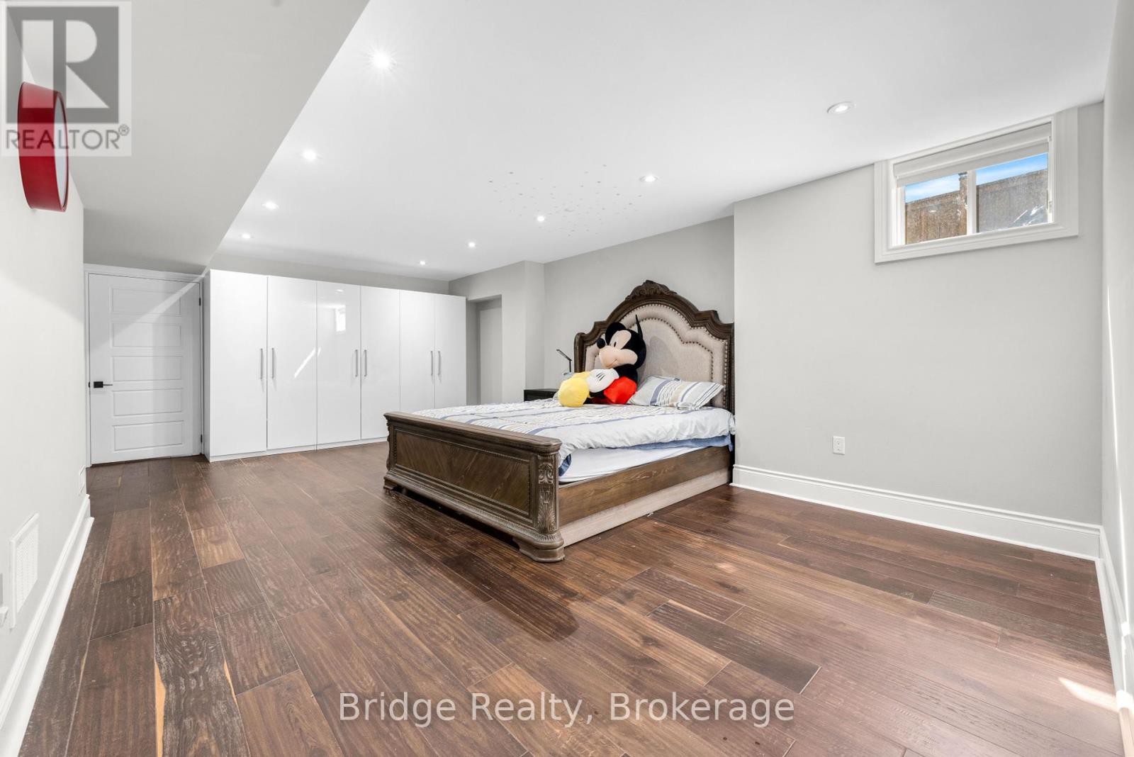 700 Arthur Parker Avenue, Woodstock, Ontario  N4S 7W2 - Photo 25 - X12187479
