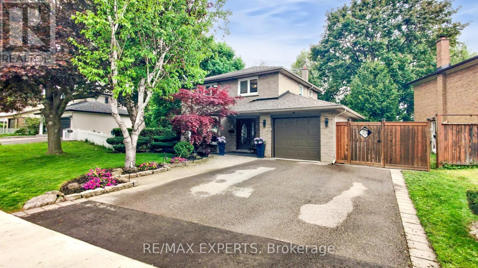105 Mercury Road, Toronto, Ontario  M9W 3H7 - Photo 1 - W12186894