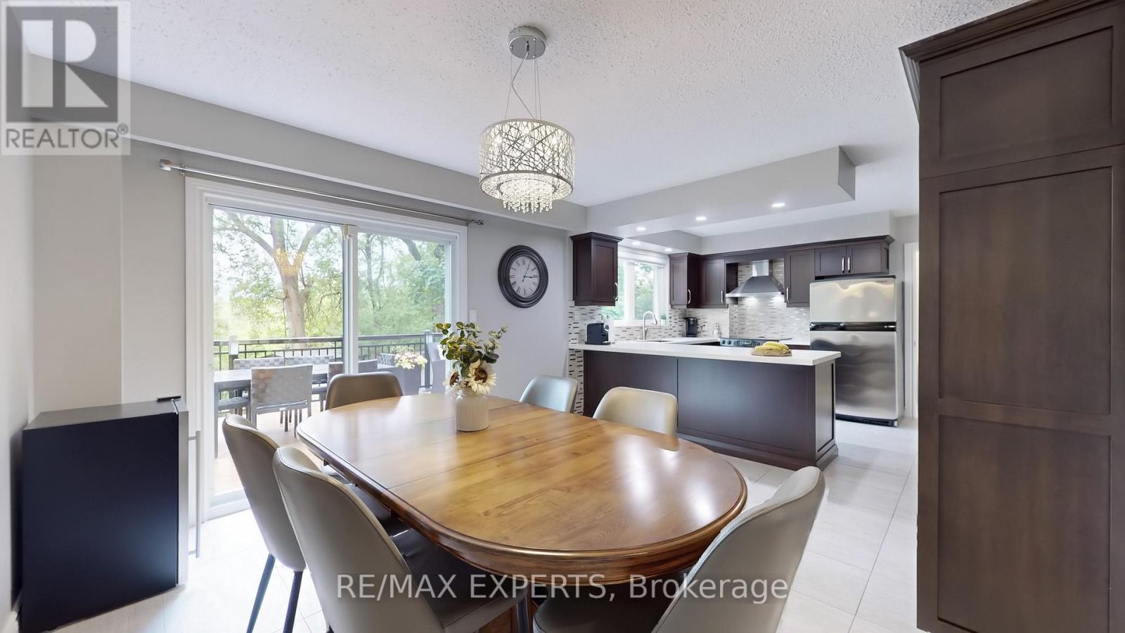 105 Mercury Road, Toronto, Ontario  M9W 3H7 - Photo 12 - W12186894