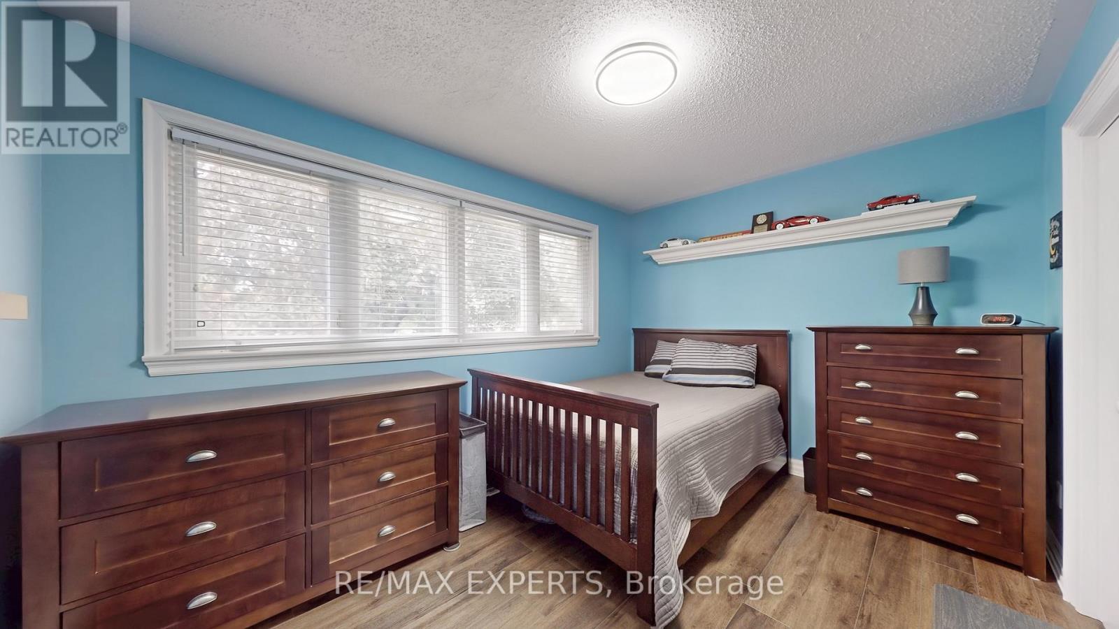 105 Mercury Road, Toronto, Ontario  M9W 3H7 - Photo 22 - W12186894