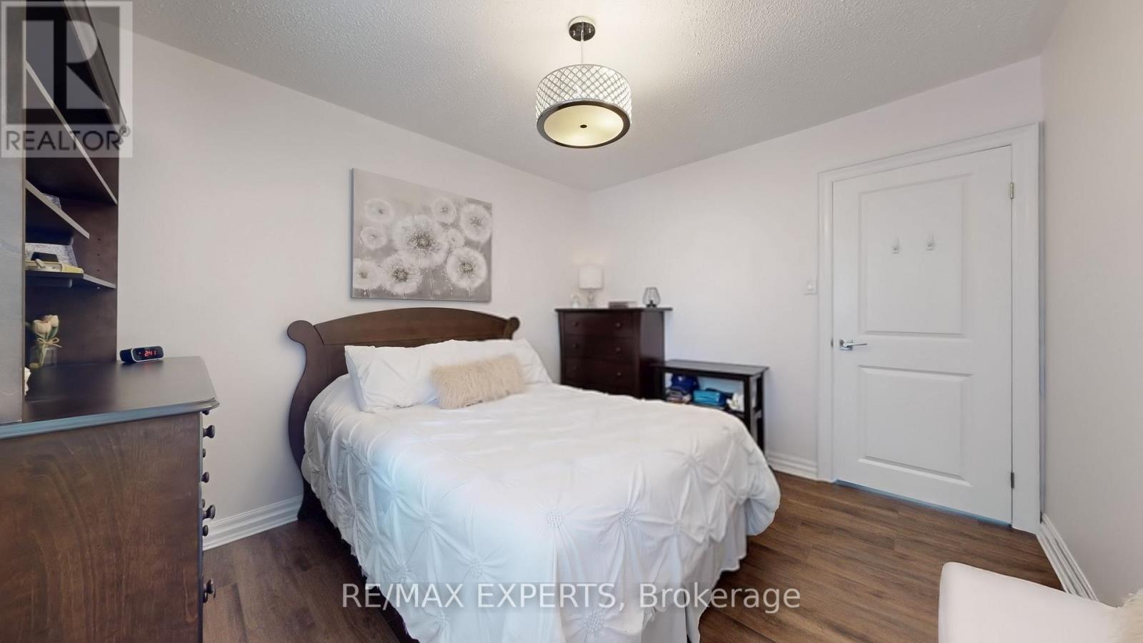 105 Mercury Road, Toronto, Ontario  M9W 3H7 - Photo 27 - W12186894