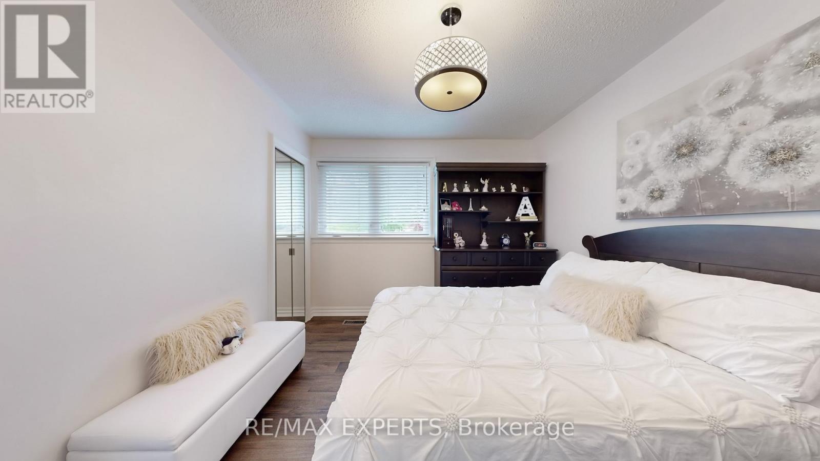 105 Mercury Road, Toronto, Ontario  M9W 3H7 - Photo 26 - W12186894