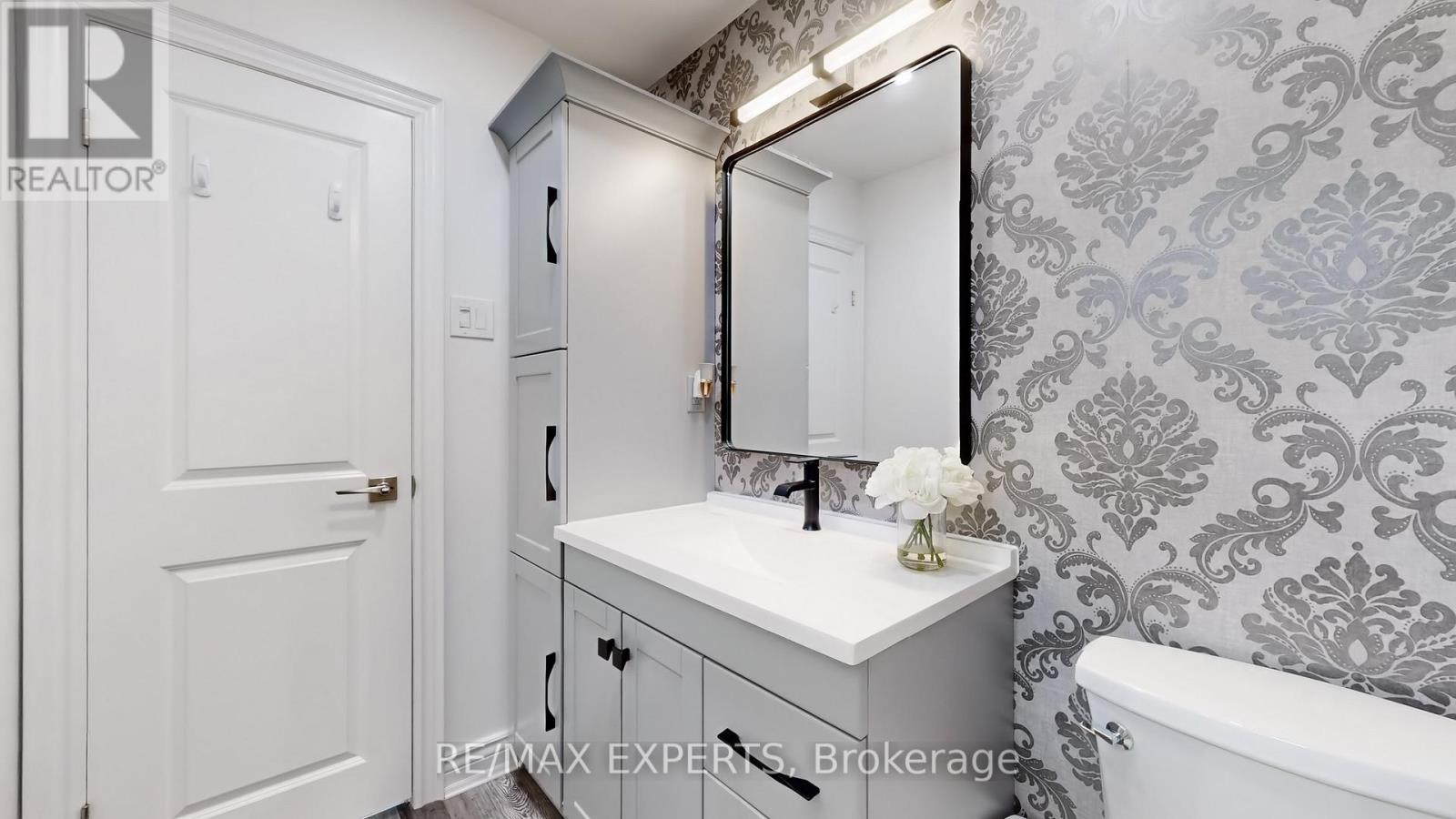 105 Mercury Road, Toronto, Ontario  M9W 3H7 - Photo 29 - W12186894