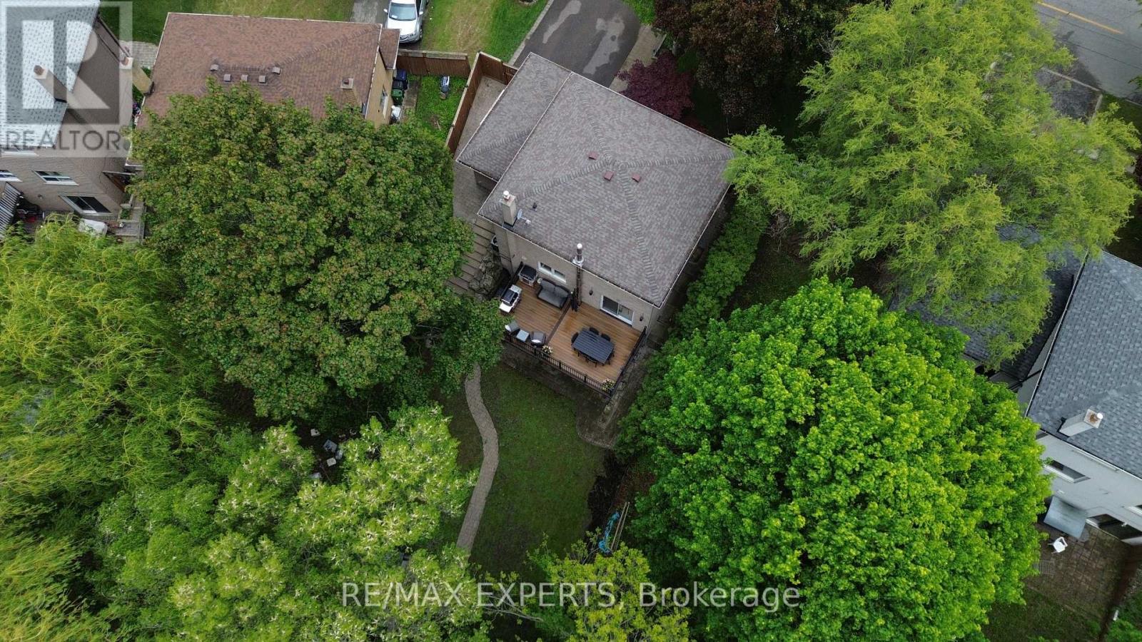 105 Mercury Road, Toronto, Ontario  M9W 3H7 - Photo 42 - W12186894