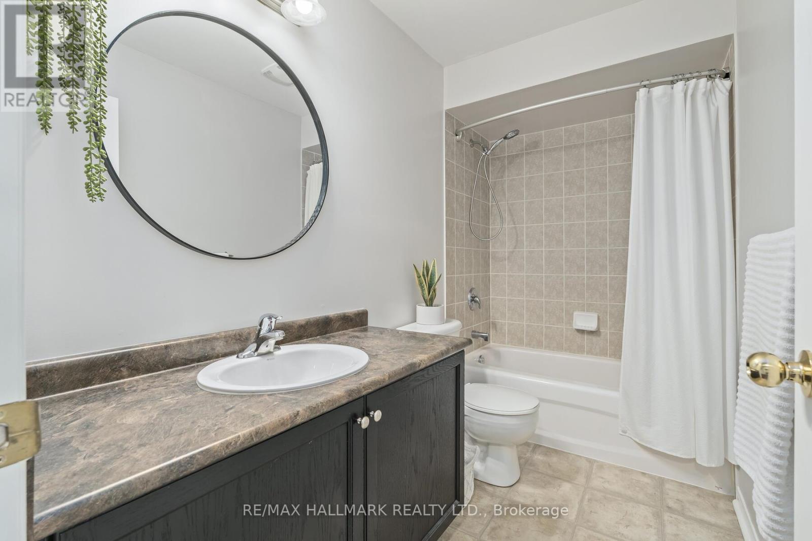 47 Bloomington Drive, Cambridge, Ontario  N1P 1J5 - Photo 28 - X12187338