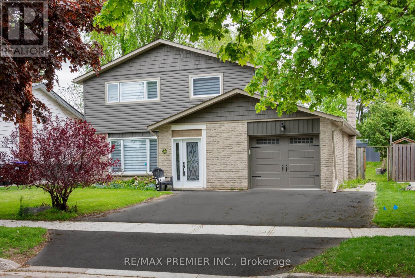 15 Maple Avenue W, New Tecumseth (Beeton), Ontario  L0G 1A0 - Photo 1 - N12187467