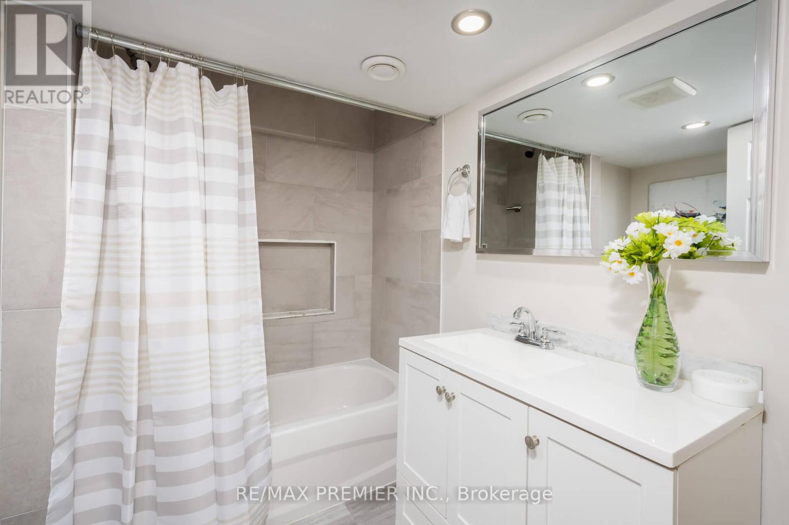 15 Maple Avenue W, New Tecumseth (Beeton), Ontario  L0G 1A0 - Photo 32 - N12187467