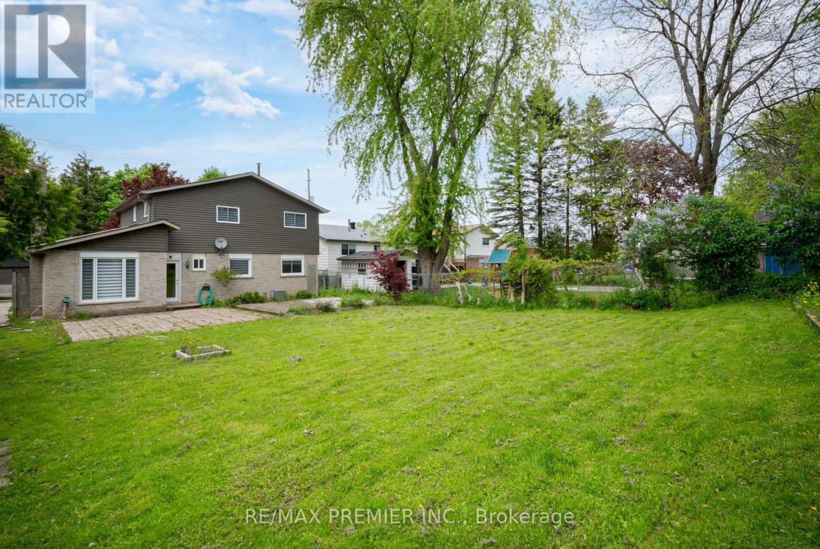 15 Maple Avenue W, New Tecumseth (Beeton), Ontario  L0G 1A0 - Photo 34 - N12187467