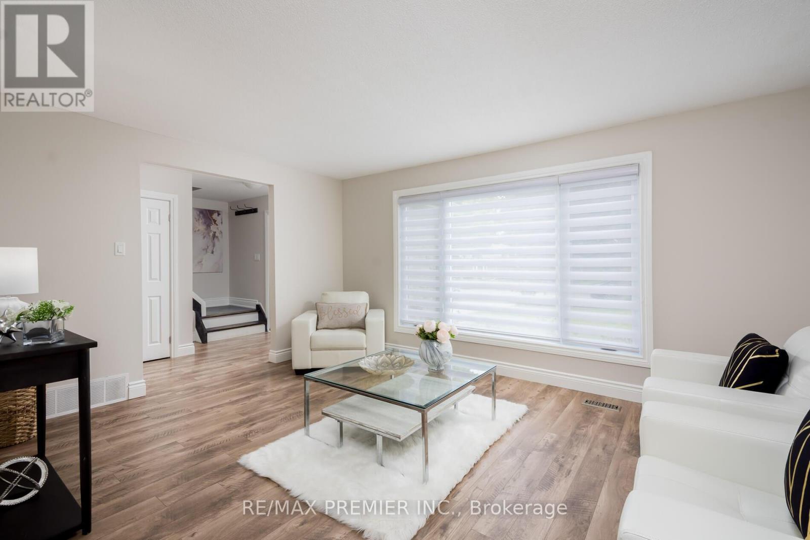15 Maple Avenue W, New Tecumseth (Beeton), Ontario  L0G 1A0 - Photo 6 - N12187467