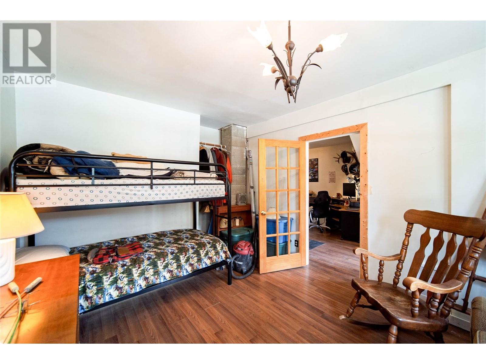 9270 Campbell Street, Moyie, BC V0B2A0