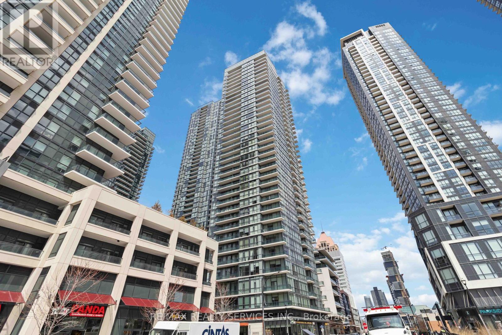 404 - 4065 Brickstone Mews, Mississauga (City Centre), Ontario  L5B 0G3 - Photo 1 - W12187461