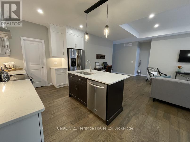 22 Matheson Crescent, East Zorra-Tavistock, Ontario N0J 1M0 - Photo 41 - X12164664