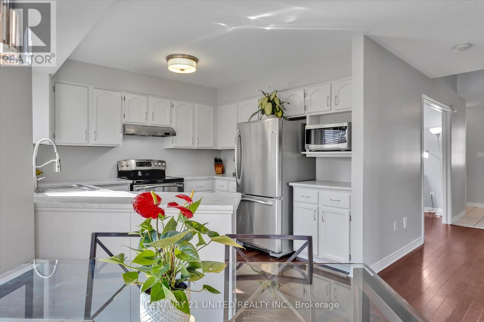1517 Glenforest Crescent, Peterborough West, Ontario  K9K 2J2 - Photo 8 - X12187495