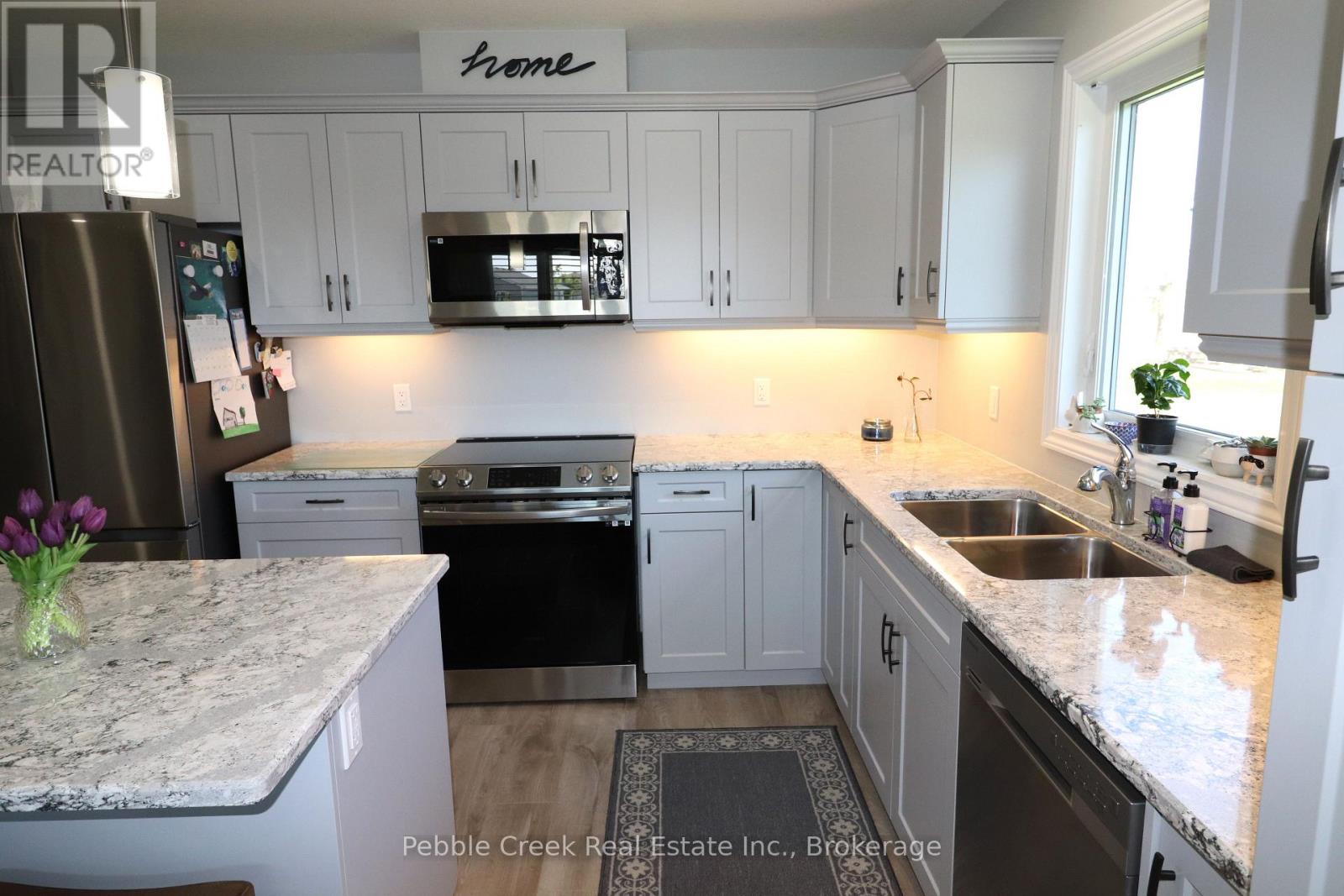 179 Lake Breeze Drive, Ashfield-Colborne-Wawanosh, Ontario  N7A 0C6 - Photo 10 - X12187517