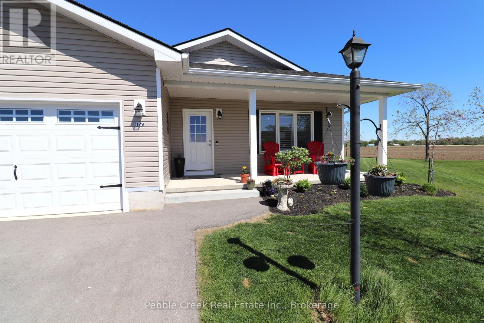 179 Lake Breeze Drive, Ashfield-Colborne-Wawanosh, Ontario  N7A 0C6 - Photo 2 - X12187517