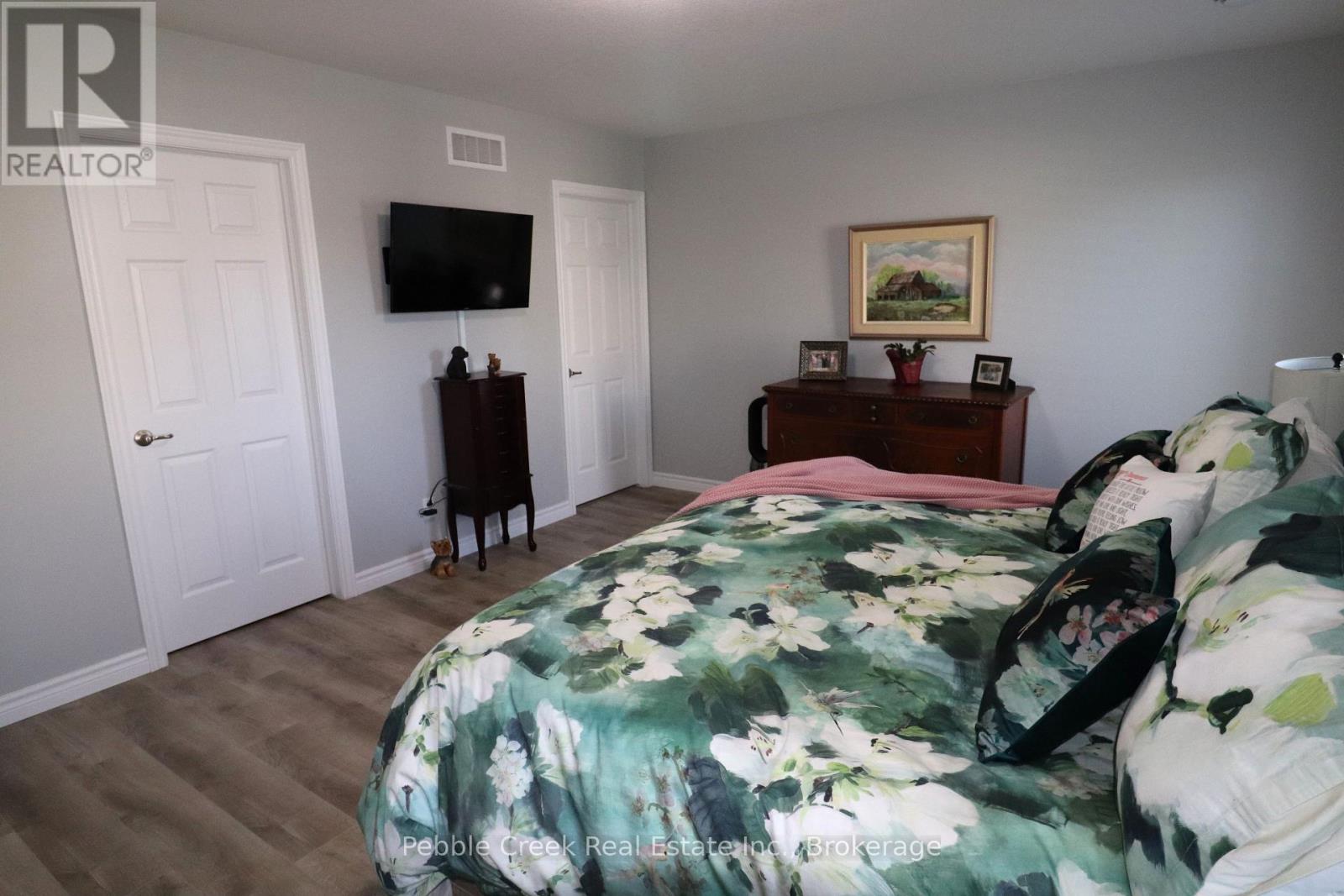 179 Lake Breeze Drive, Ashfield-Colborne-Wawanosh, Ontario  N7A 0C6 - Photo 21 - X12187517