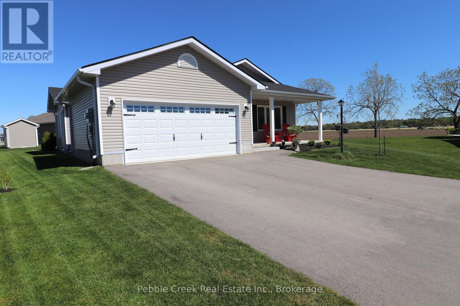 179 Lake Breeze Drive, Ashfield-Colborne-Wawanosh, Ontario  N7A 0C6 - Photo 28 - X12187517
