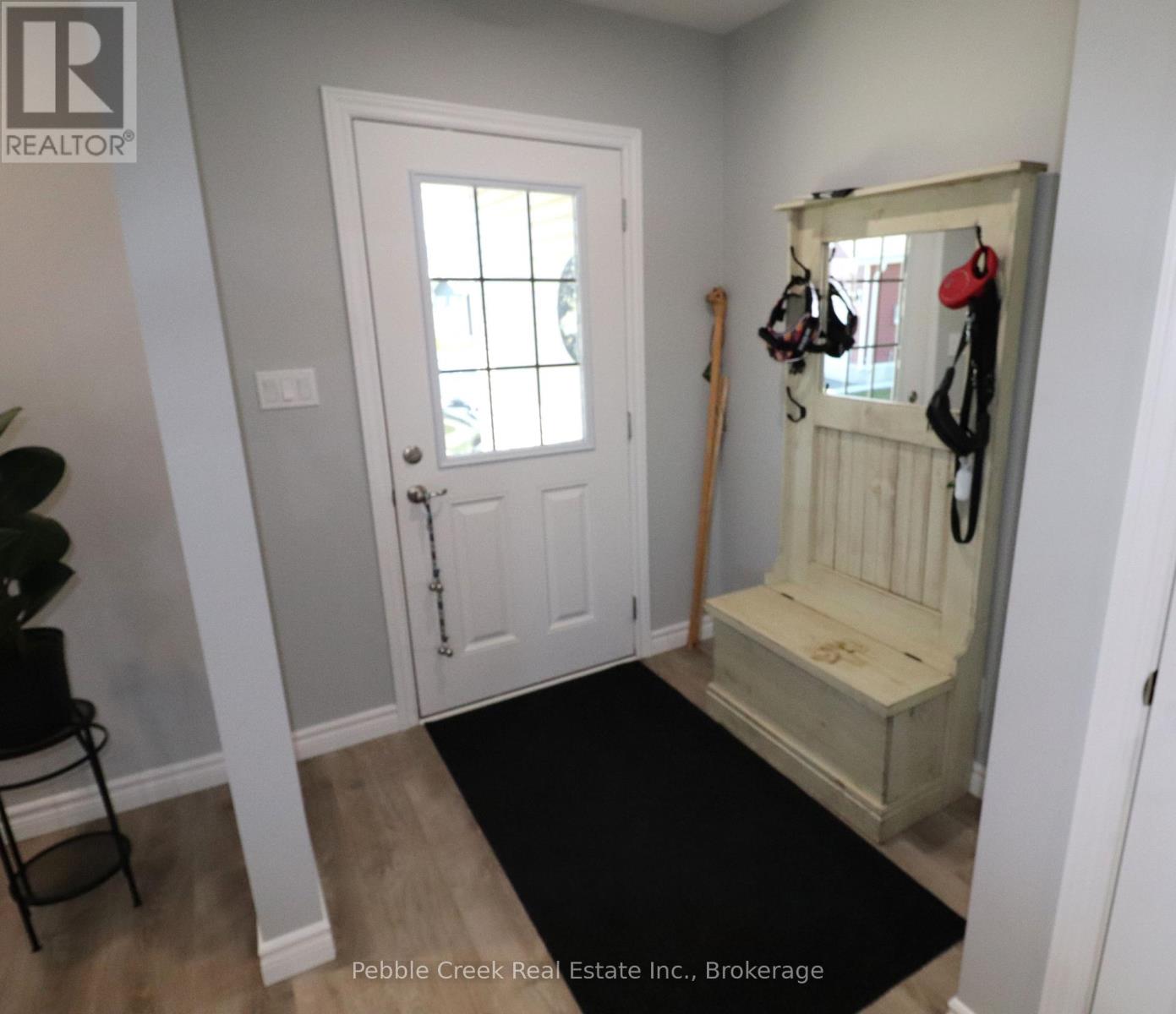 179 Lake Breeze Drive, Ashfield-Colborne-Wawanosh, Ontario  N7A 0C6 - Photo 5 - X12187517