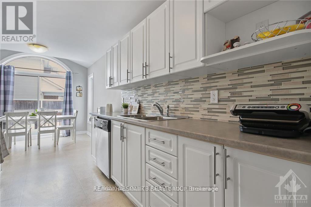 100 Lerta Way, Ottawa, Ontario  K4A 0W5 - Photo 11 - X12187502