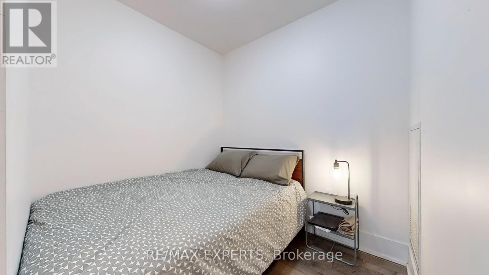 934 - 39 Queens Quay E, Toronto, Ontario  M5E 0A5 - Photo 15 - C12187520