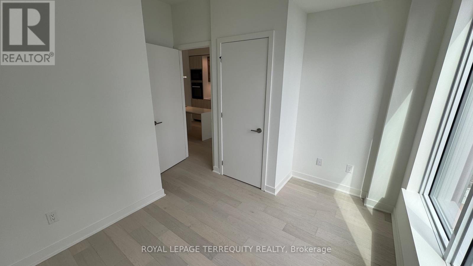 4906 - 11 Yorkville Avenue, Toronto, Ontario  M4W 0B7 - Photo 13 - C12187405