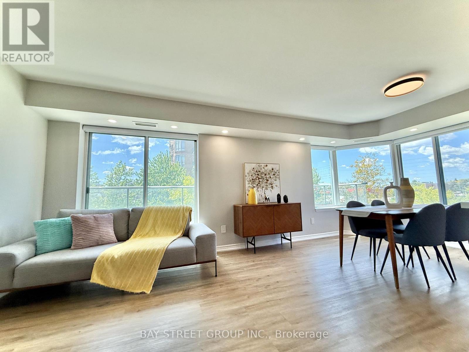 308 - 135 Pond Drive, Markham (Commerce Valley), Ontario  L3T 7V6 - Photo 7 - N12187489