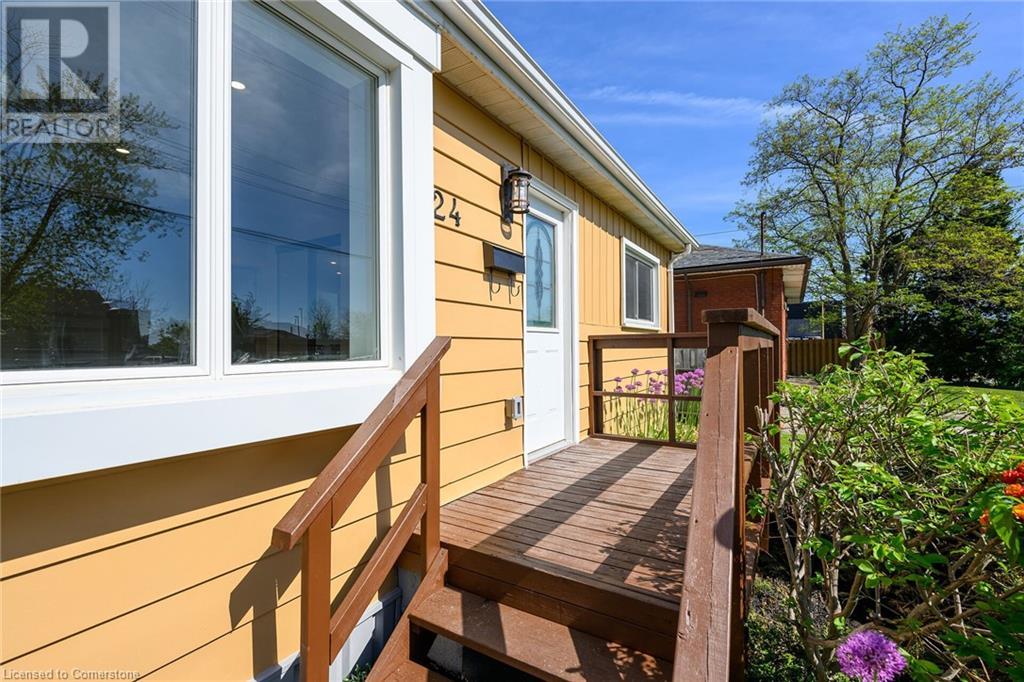 24 Clapham Road, Hamilton, Ontario  L8G 5A1 - Photo 3 - 40735996