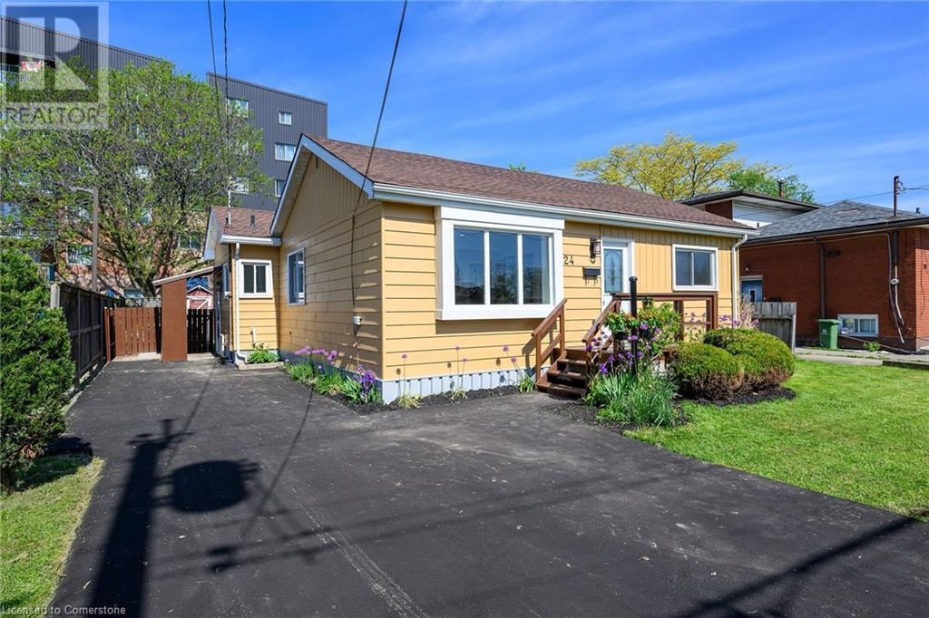 24 CLAPHAM Road, hamilton, Ontario
