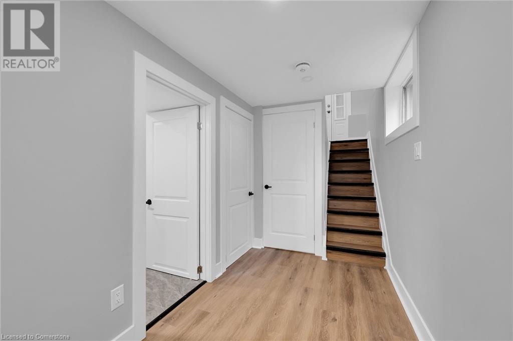 24 Clapham Road, Hamilton, Ontario  L8G 5A1 - Photo 30 - 40735996