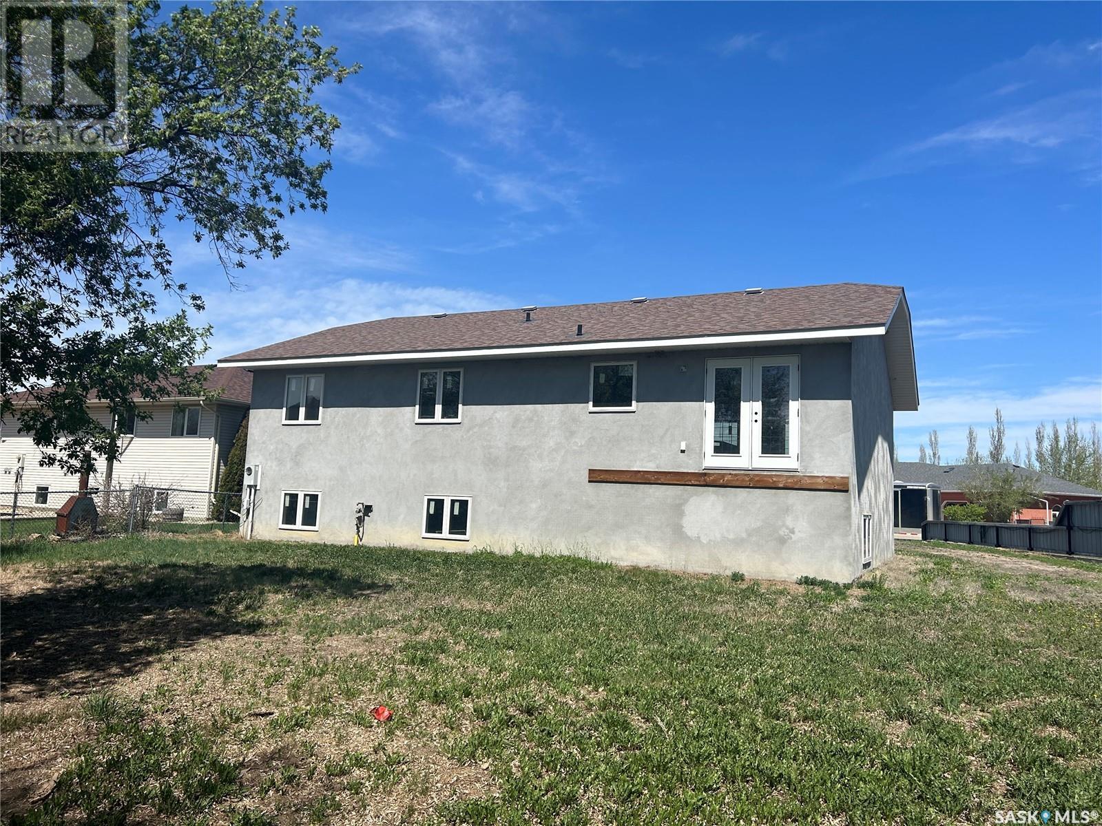 117 Carson Bay, Lampman, Saskatchewan  S0C 0B5 - Photo 5 - SK007876