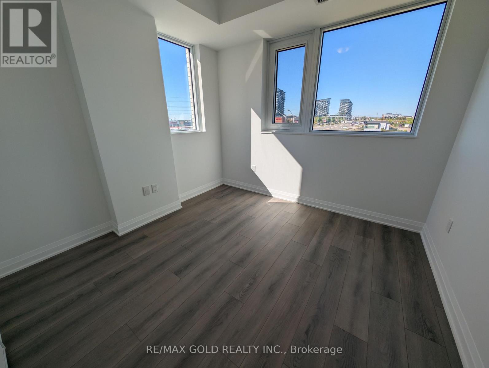 315 - 412 Silver Maple Road, Oakville, Ontario  L6H 7X8 - Photo 14 - W12187519