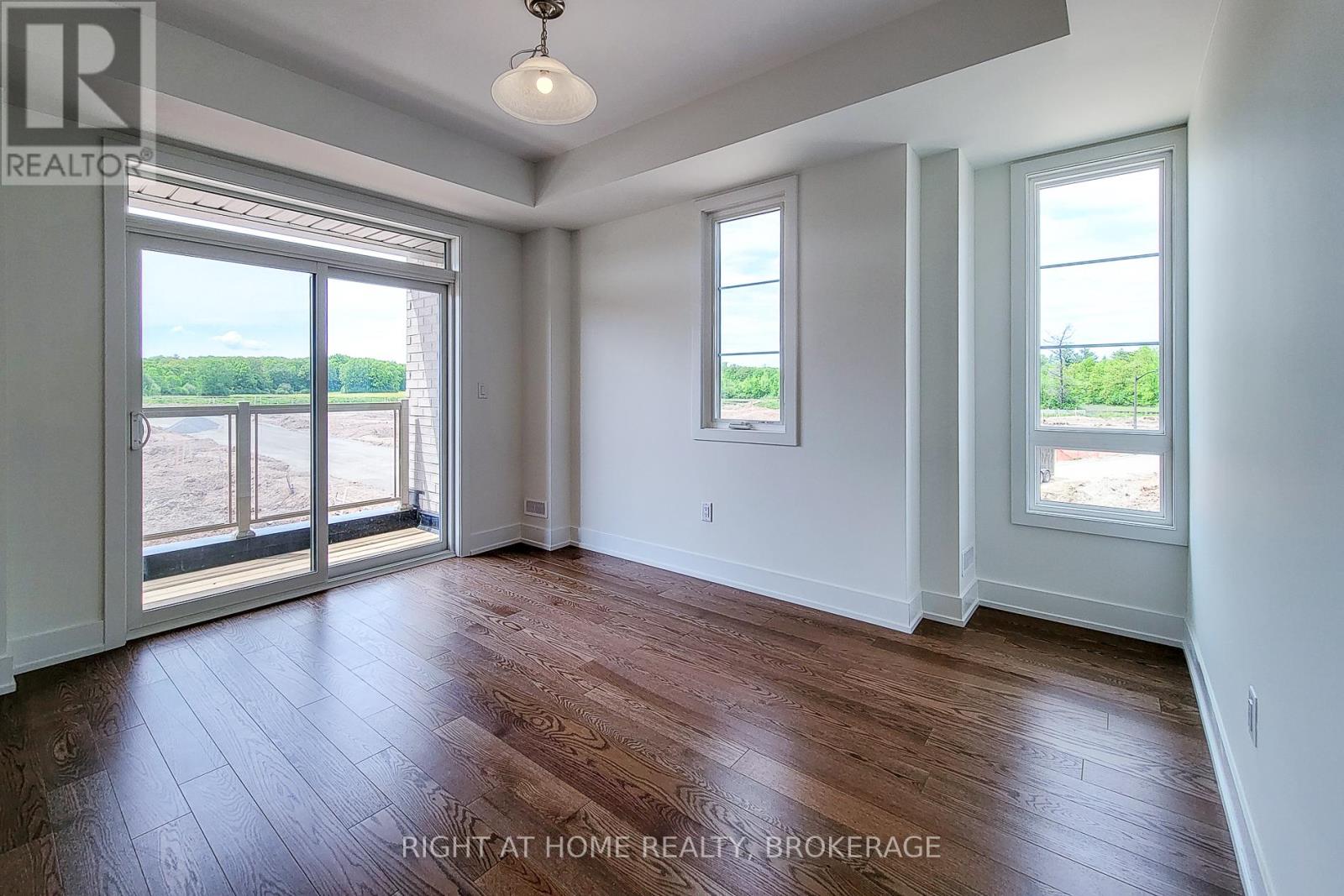 1131 Wheat Boom Drive S, Oakville, Ontario  L6H 8B9 - Photo 14 - W12187538