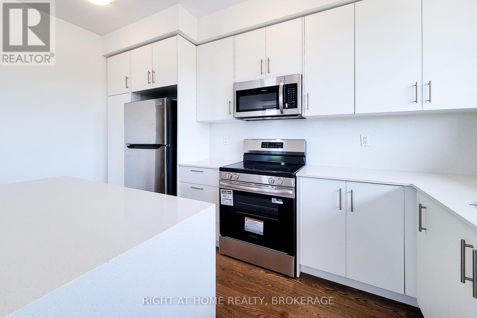 1131 Wheat Boom Drive S, Oakville, Ontario  L6H 8B9 - Photo 16 - W12187538
